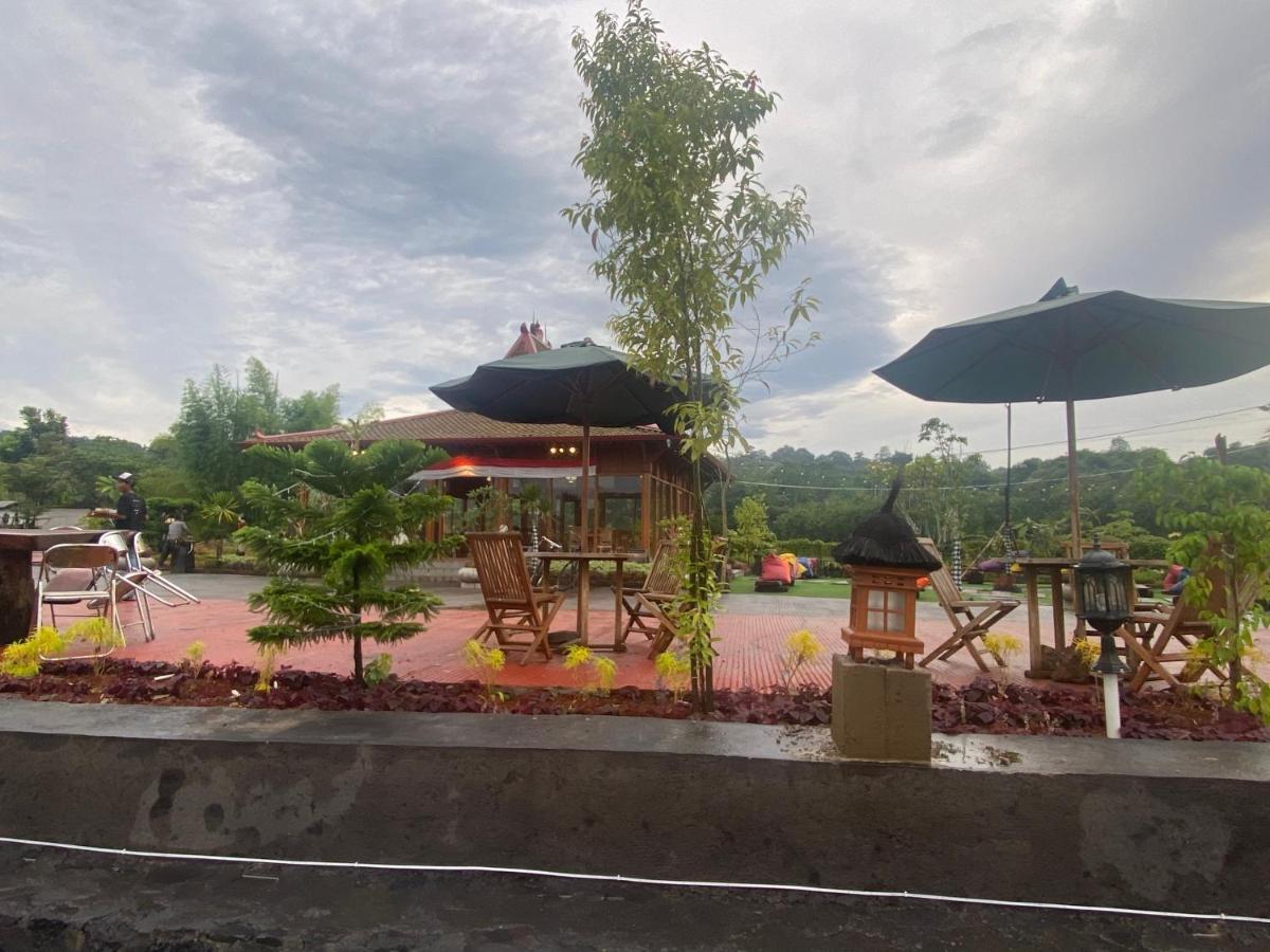Resort & Resto Talaga Sundayana Субанг Екстер'єр фото